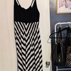 Torrid Black and White Chevron Maxi Dress